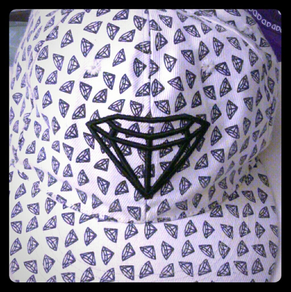 Fitted cap